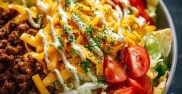 Big Mac Cheeseburger Salat Bowl – kreative Neuinterpretation des Burger-Klassikers